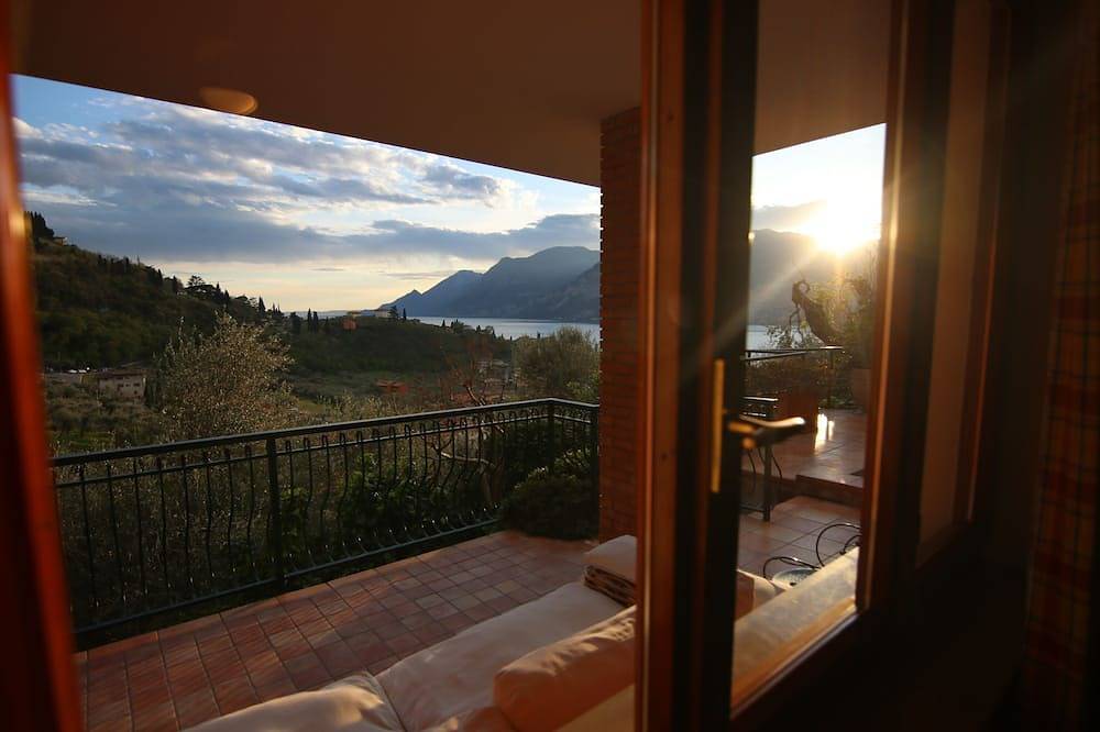 Schone grosses wohnung mit grosses terasse fantastiche seeblich in Malcesine, Gardasee-Berge