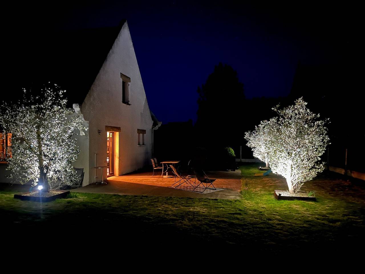 Villa "Quiet House near Dinan" with Private Terrace, Garden, and Wi-Fi in Aucaleuc, Dinan region