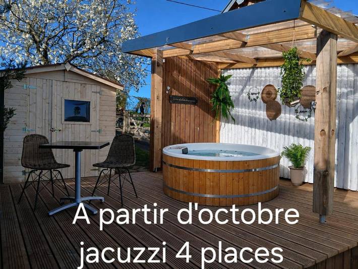Gîte pour 5 personnes, avec Balcon et Jacuzzi ainsi que Terrasse et Jardin à Lénault