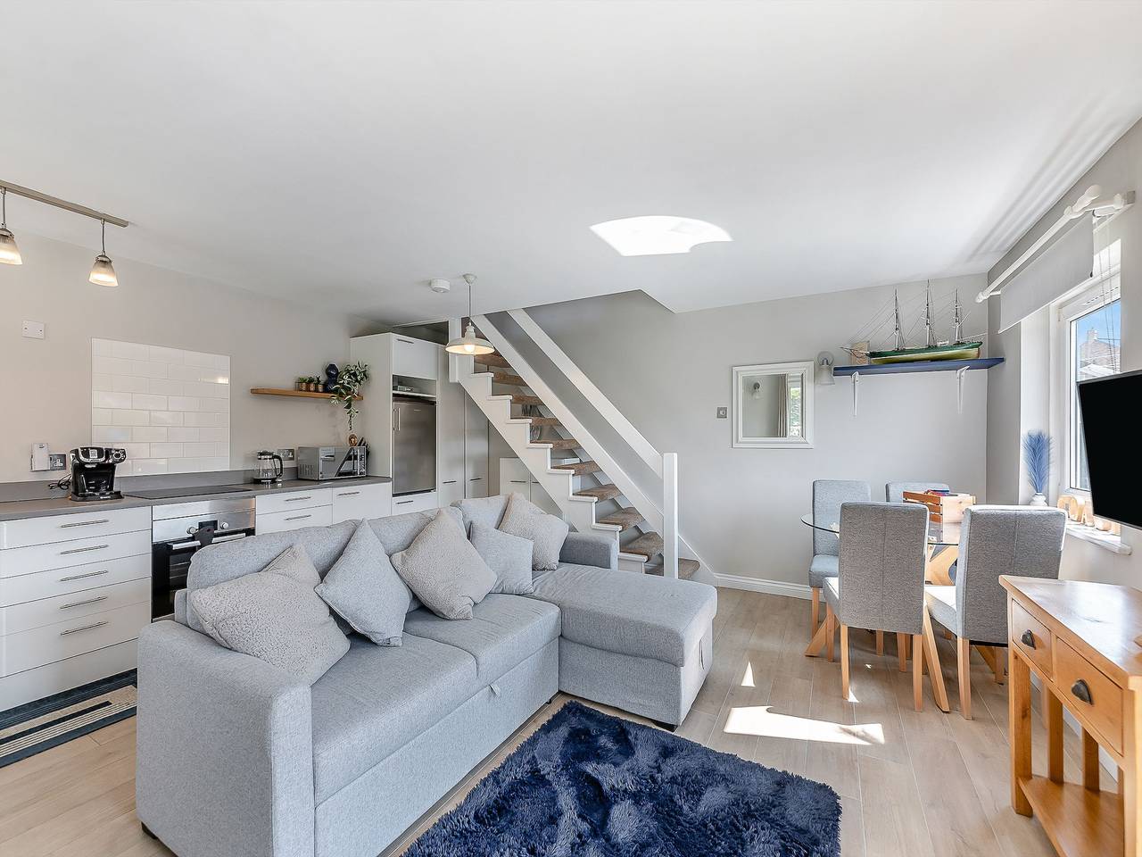 Water's Edge Holiday Home in Beadnell, Benthall
