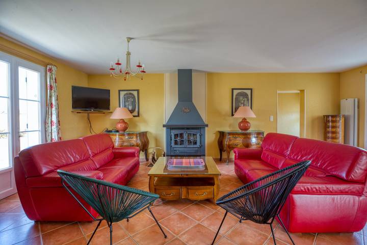 Location de vacances pour 8 personnes, avec terrasse et piscine à Faverolles - 3