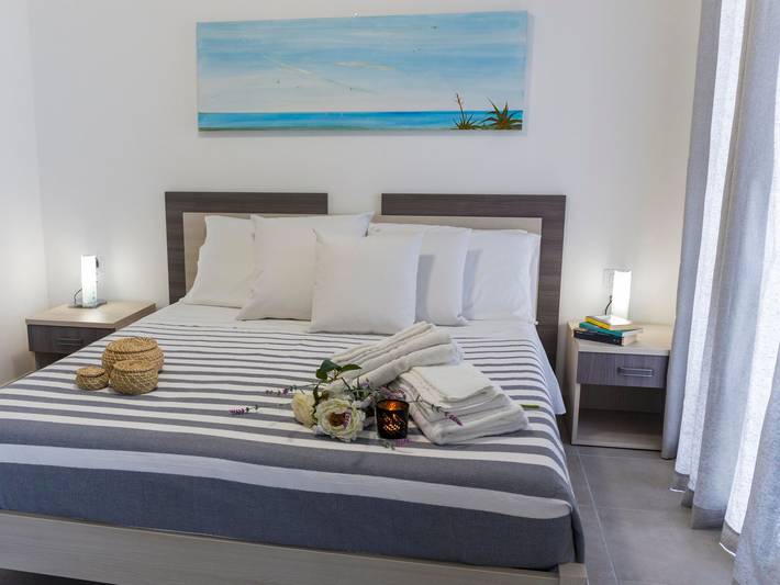 Ferienwohnung für 4 Personen, mit Balkon und Terrasse in Sampieri