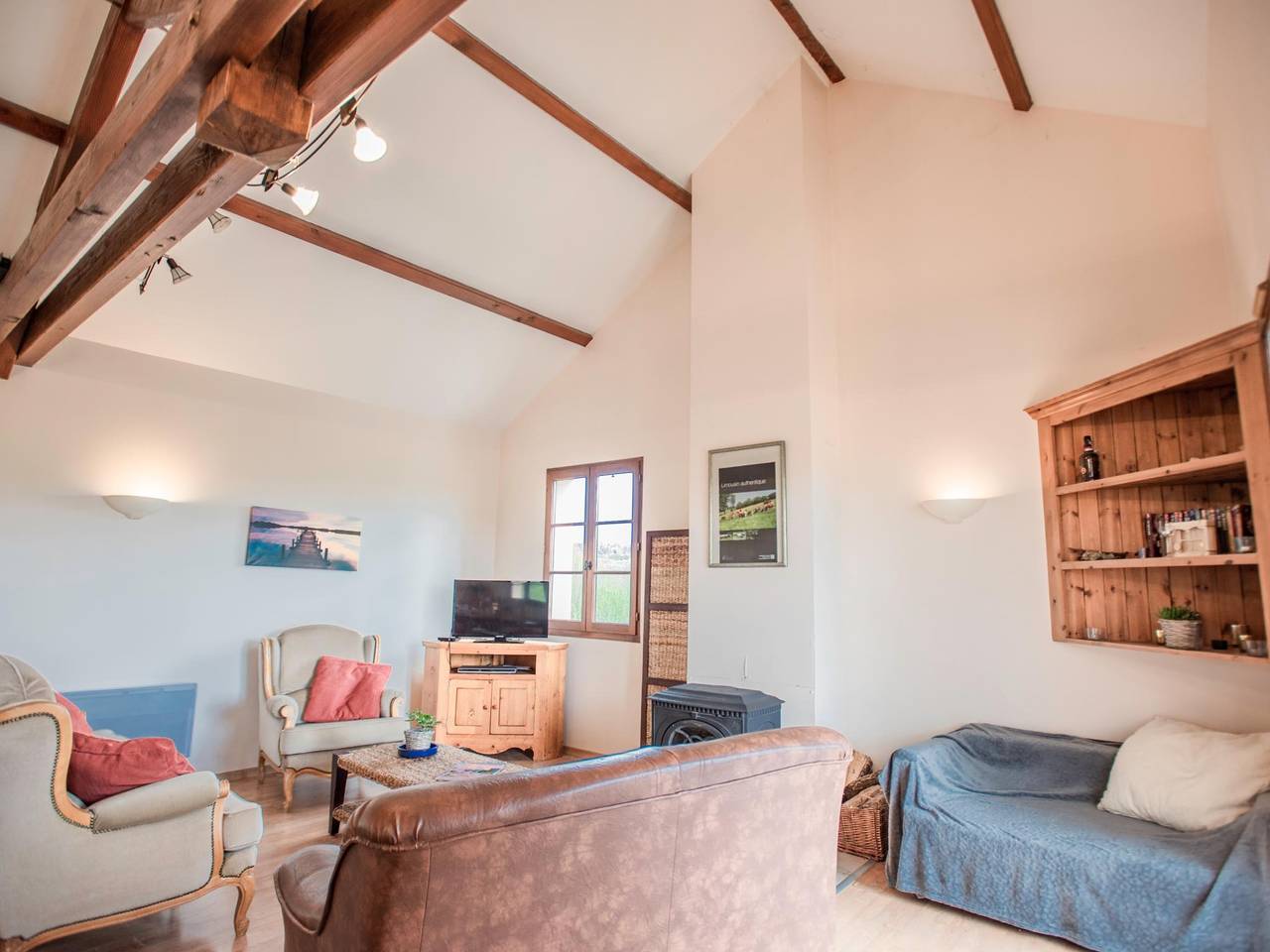 Quietly located holiday home with private pool in Saint-Germain-les-Belles, Limoges region