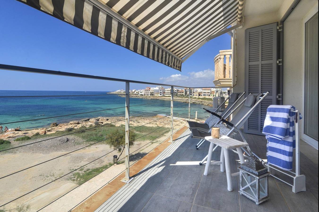 Apartamento entero, Apartamento de vacaciones para 4 personas con balcón in Colònia de Sant Jordi, Ses Salines