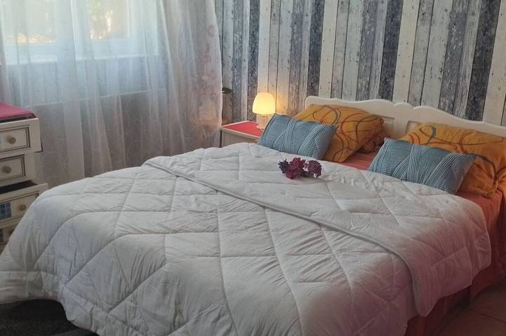 Location de vacances pour 3 personnes, avec terrasse et jardin dans Plage De La Banche Binic - 2