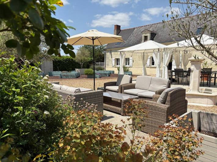 Location de vacances pour 2 personnes, avec vue et jardin ainsi que piscine et terrasse, animaux acceptés à Varennes-sur-Loire - 2