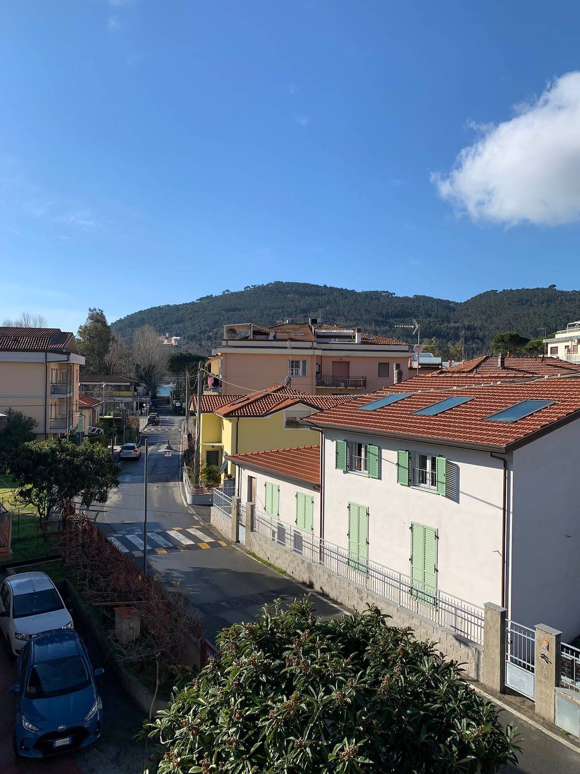 Appartamento intero, "Appartamento 8" vicino alla spiaggia con Wi-Fi e balcone in Fiumaretta di Ameglia, Comune di Ameglia