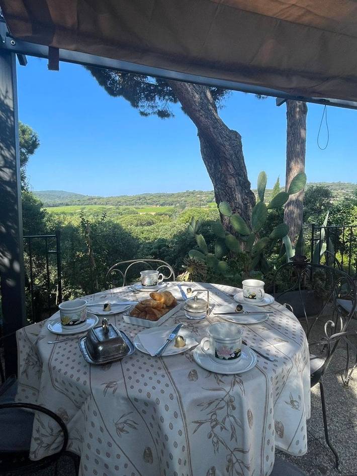 Chambre d’hôte pour 2 personnes, avec jardin et piscine sur la Côte d'Azur - 3