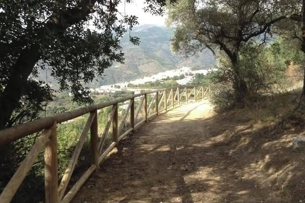 Beautiful townhouse with spectacular views in Canillas de Albaida, Cordillera Penibética