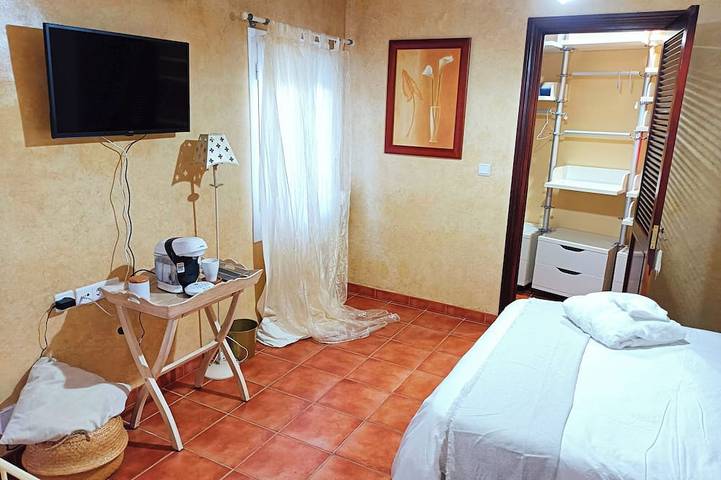 Calas Room at Casa de las Violetas in Écija (Sevilla), Écija