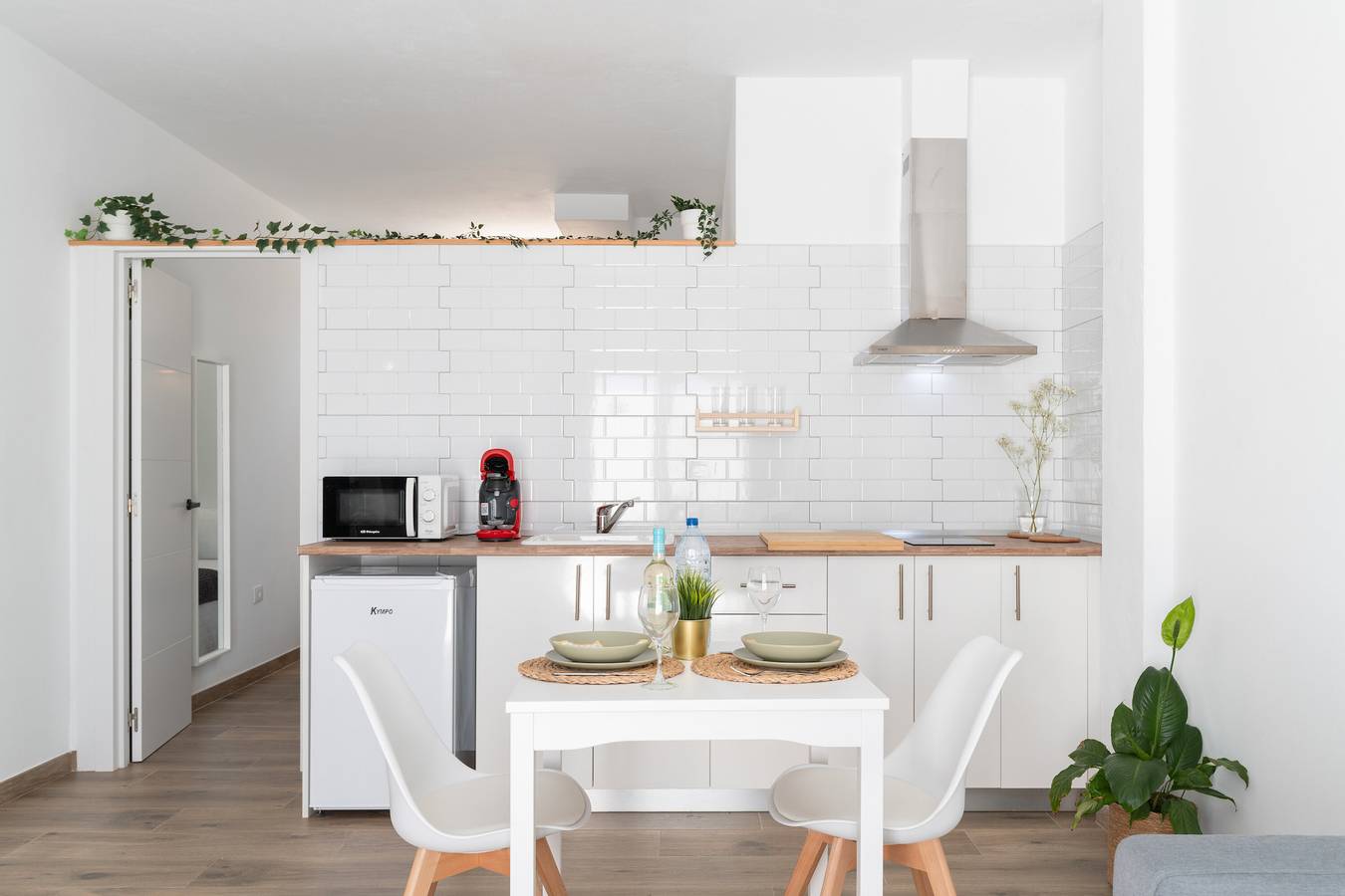 Apartamento entero, Vacaciones 'El Rincón De Agustín I' con vistas a la montaña, terraza privada y Wi-Fi in Mácher, Tías