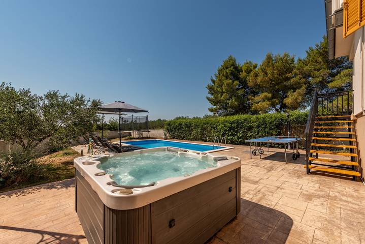 Ferienhaus für 8 Personen, mit Garten und Whirlpool in Sveti Petar na Moru - 4