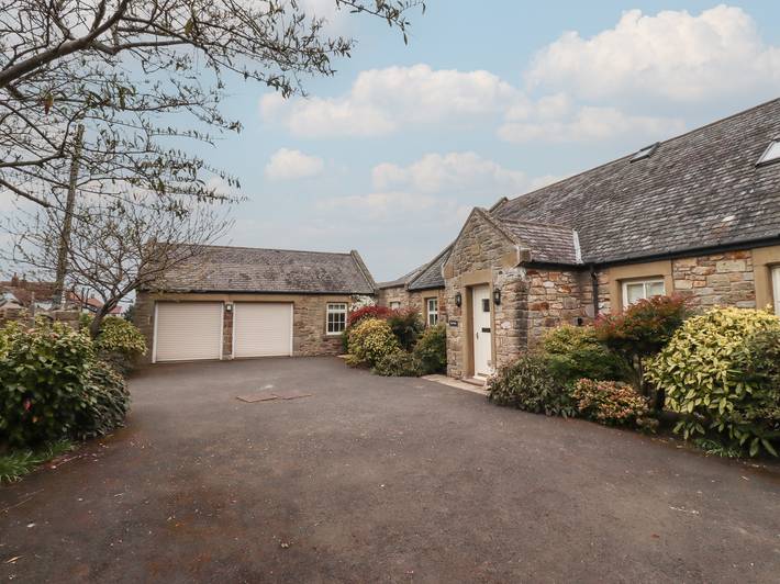 Holiday home for 10 people, with Terrace in Bamburgh