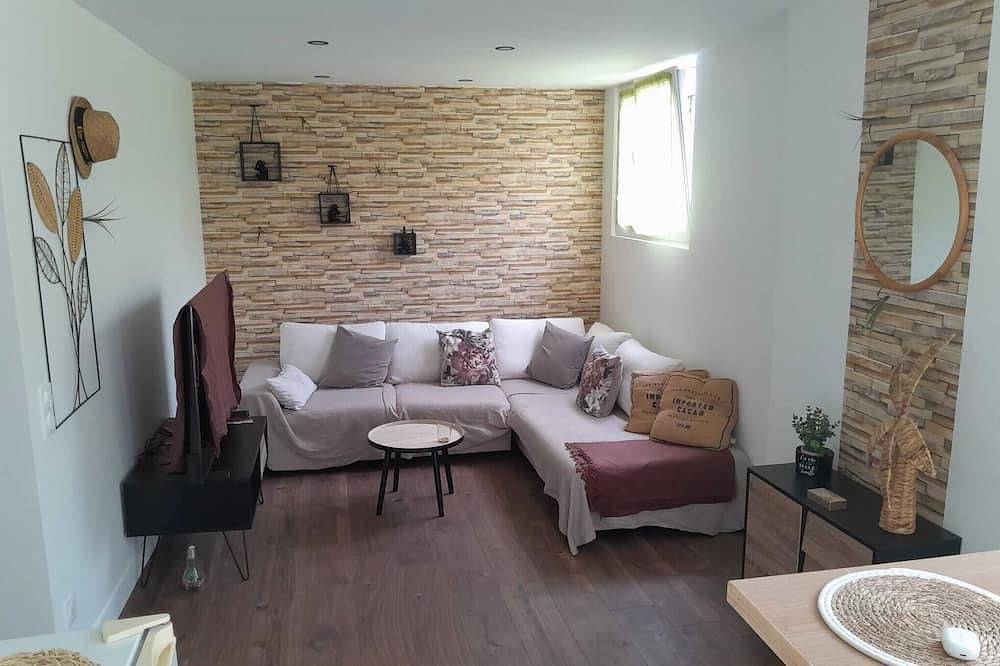 Location Chambre sdb Salon Cuisine Animaux Bienvenus in Rosny-sous-Bois, Seine-Saint-Denis
