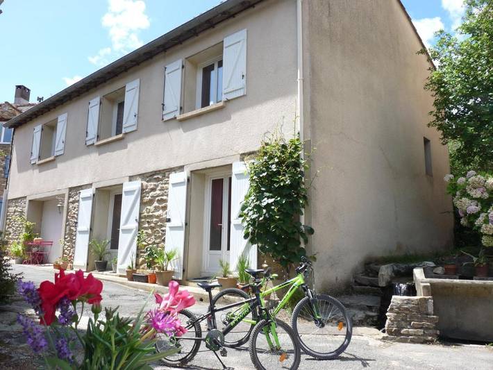 Location de vacances pour 6 personnes, avec jardin à Riols