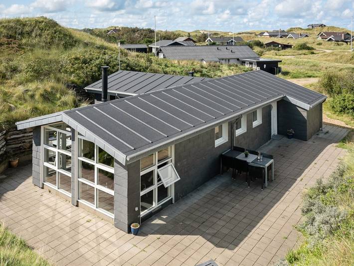 Ferienhaus für 8 Personen, mit Sauna und Whirlpool sowie Terrasse in Houvig
