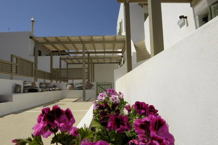 Maison d’hôte pour 2 personnes, avec terrasse dans Adamas - 4