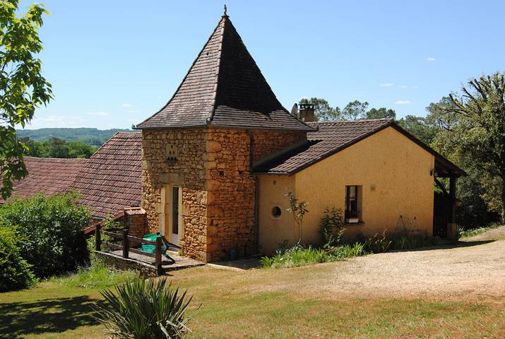 Gîte pour 5 personnes, avec terrasse et piscine - 1