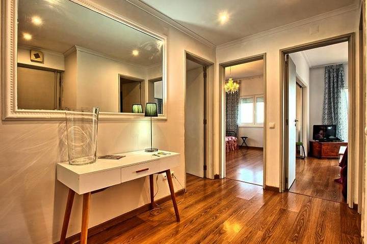 Gîte pour 6 personnes, avec balcon et vue, animaux acceptés dans Paço de Arcos - 2