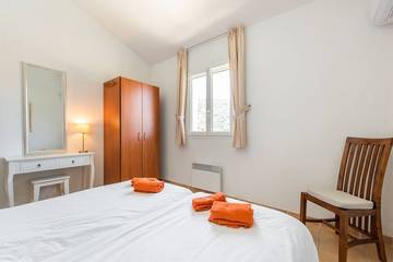 Villa pour 8 Personnes dans Vallon-Pont-d'Arc, Ardèche, Photo 3