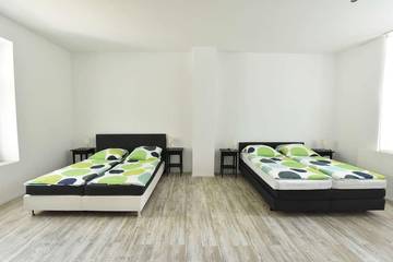 Ferienwohnung für 8 Personen, mit Garten in Wuppertal