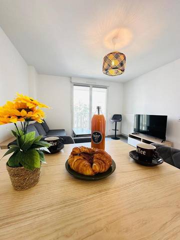 Gîte pour 4 personnes, avec balcon à Givors