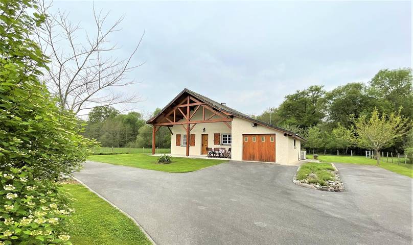 Gîte pour 6 personnes, avec Terrasse et Jardin à Gurmençon