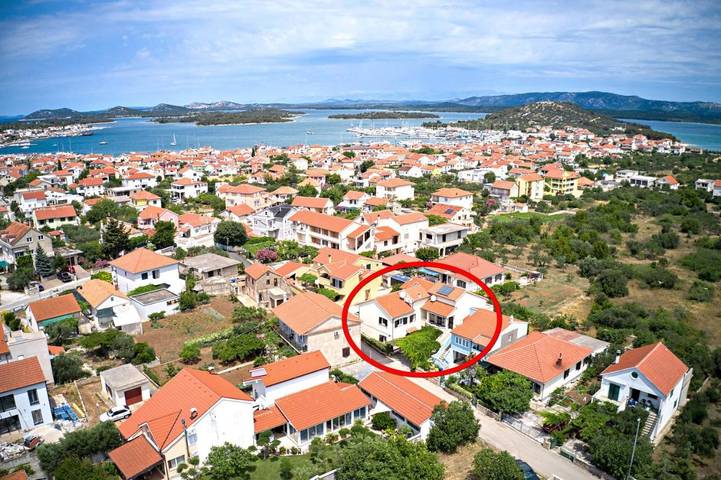 Ferienwohnung für 4 Personen, mit Terrasse auf Murter