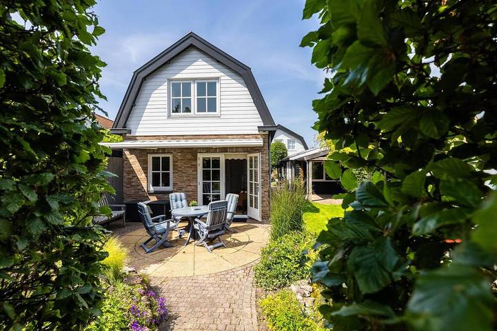 Ferienhaus für 4 Personen, mit Terrasse und Garten - 1