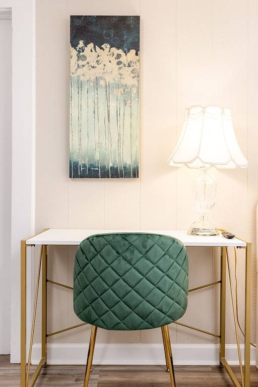 Westwood Retreat: Chic Interiors in a Premier Neighborhood in High Point, Guilford County