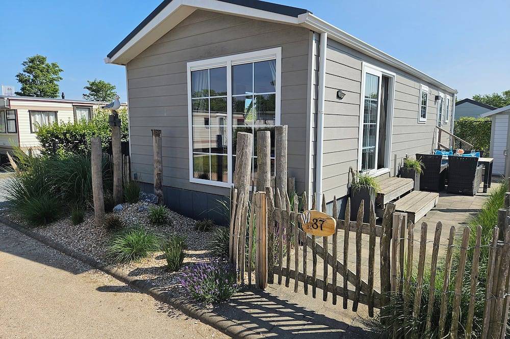 Lux. Chalet 4 Personen,nur 318 Schritte Zum Strand, komplett eingezäunter Garten in Renesse Strand, Renesse