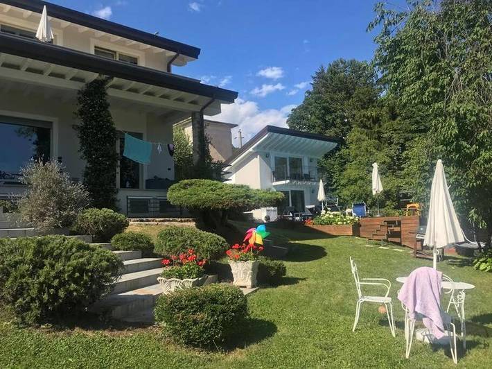 Villa per 8 persone, con Balcone e Terrazza nonché Giardino e Piscina in Provincia di Bergamo