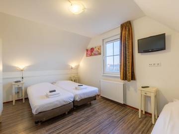 Villa voor 16 Personen in Nationaal Park De Maasduinen, Limburg, Afbeelding 2