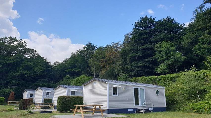 Vakantiehuis voor 6 personen, met zwembad en terras in Viroinval