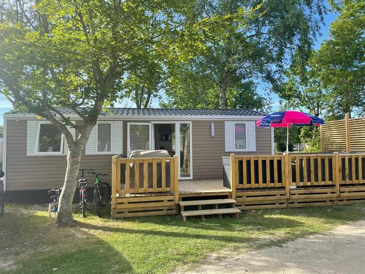 Camping für 6 Personen, mit Terrasse in Lauwersoog