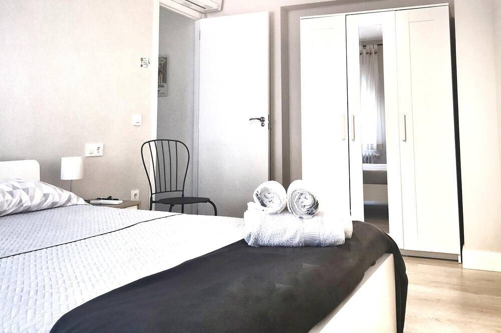 Entire apartment, La Leyenda de la Cava in Toledo, Toledo Province