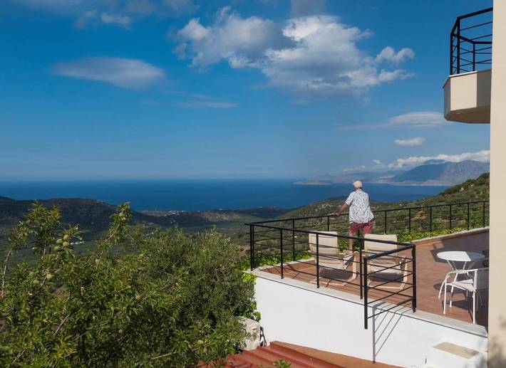 Chambre d’hôte pour 2 personnes, avec vue et jardin, animaux acceptés à Agios Nikolaos - 3