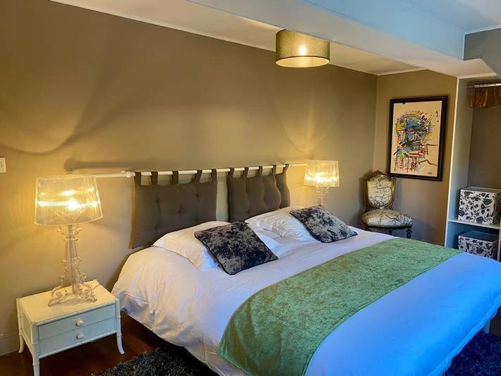Chambre d’hôte pour 2 personnes, avec Terrasse et Jardin ainsi que Piscine et Vue