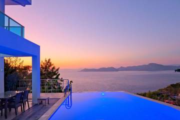 Ferienhaus für 8 Personen, mit Garten in Ägäisregion