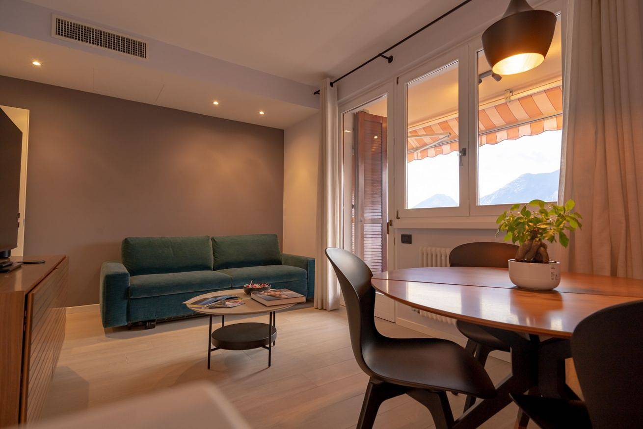 Ganze Wohnung, Ferienwohnung für 2 Personen mit Pool in Brenzone, Gardasee-Berge