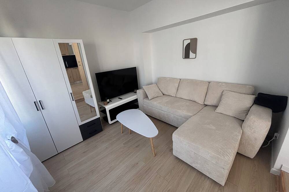 Entire apartment, Studio near Lorient and beaches in Lanester, Côte des Mégalithes