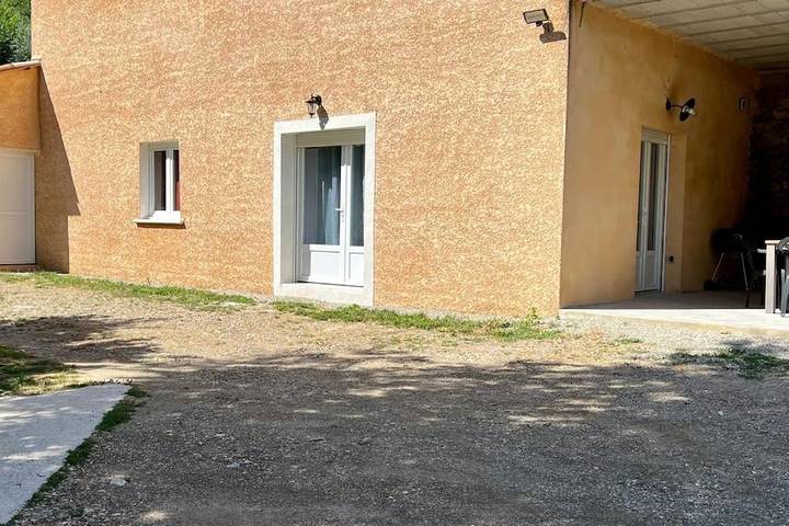 Gîte pour 5 personnes, avec piscine et terrasse, animaux acceptés à Valleraugue - 4