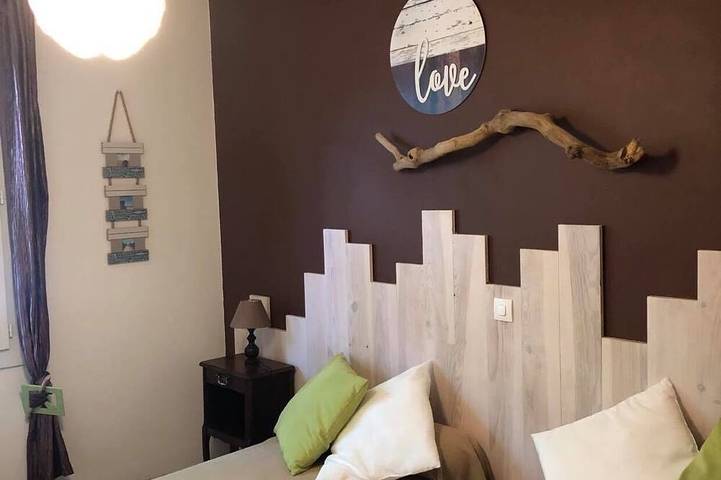 Gîte pour 5 personnes, avec jardin et terrasse à Saint-Lon-les-Mines - 4