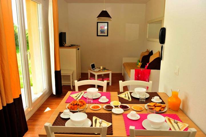 Location de vacances pour 4 personnes, avec jardin ainsi que sauna et piscine à Boulleville - 4