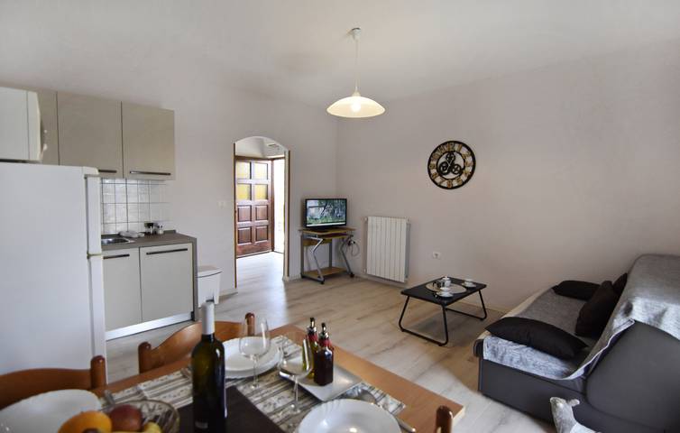 Appartement entier, Appartement paisible en pleine nature in Umag, Région d'Umag