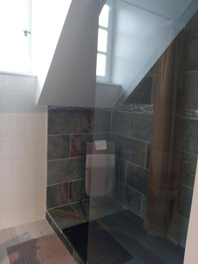 Location de vacances pour 2 personnes, avec terrasse ainsi que jardin et vue, animaux acceptés à Graignes-Mesnil-Angot - 3