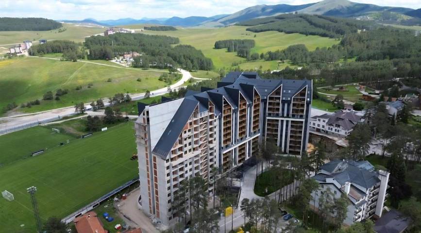 Appartement de vacances pour 4 personnes, avec piscine et vue sur le lac ainsi que terrasse et vue, animaux acceptés - 1