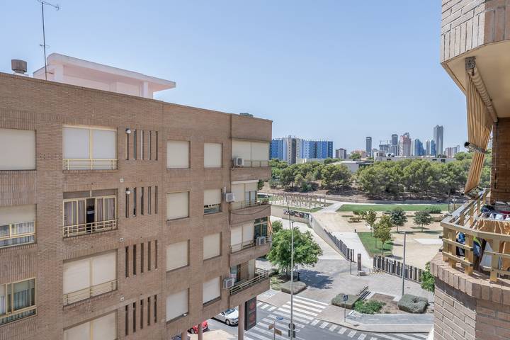 Ganze Wohnung, Apartment „Edimar“ mit Balkon und Klimaanlage in Benidorm, Costa Blanca