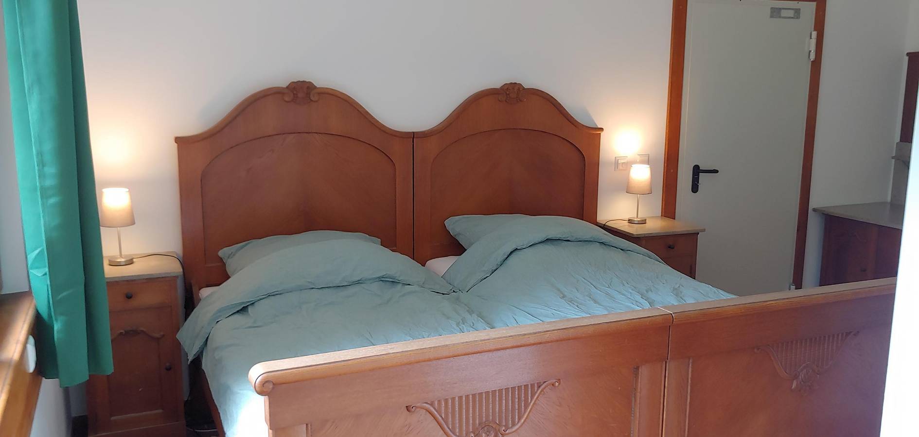 Ganze Ferienwohnung, Doppelzimmer, Dusche, Wc, Pool in Neustadt-Stadtmitte, Neustadt an der Weinstraße