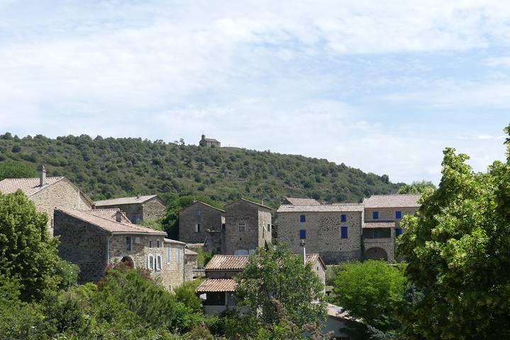 Gîte pour 5 personnes, avec jardin et terrasse en Ardèche - 3